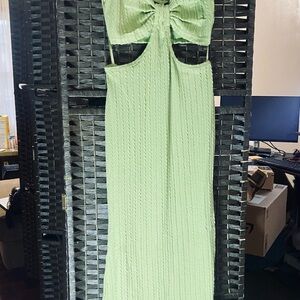 Elegant Green Sleeveless Dress